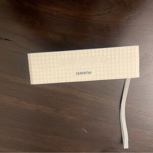 Huawei Cream Textured Portable Power Bank with Wrist Strap